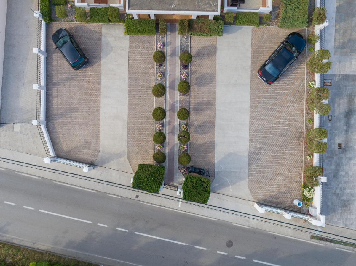 Apartments Adeona Tivat Exterior foto